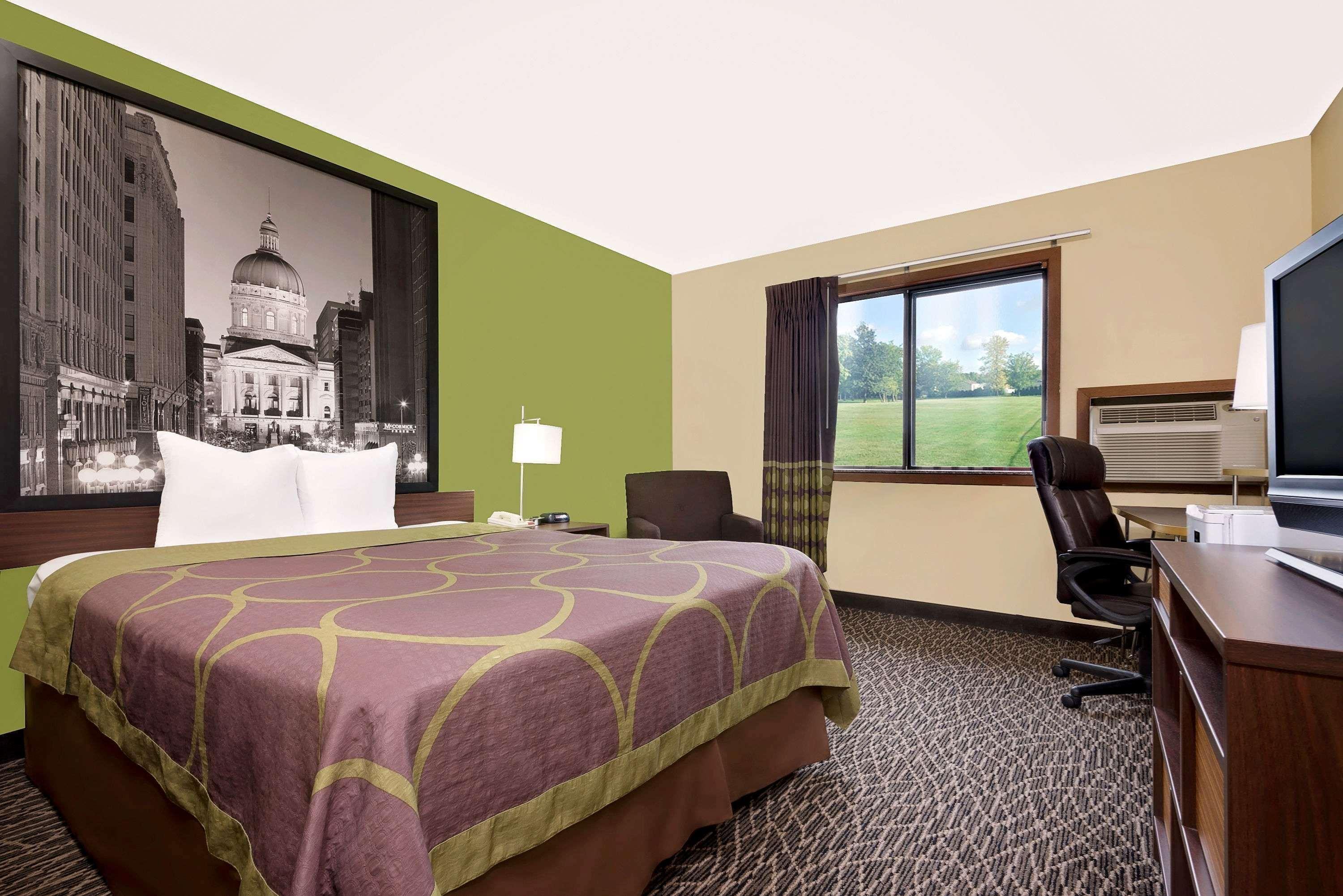 Super 8 By Wyndham Muncie/Ball St. College Area Exterior photo