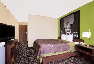 Super 8 By Wyndham Muncie/Ball St. College Area Room photo
